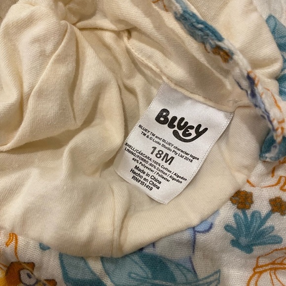 Bluey 2 Piece Baby Girl Romper Set with Hat 18 months - Picture 12 of 12